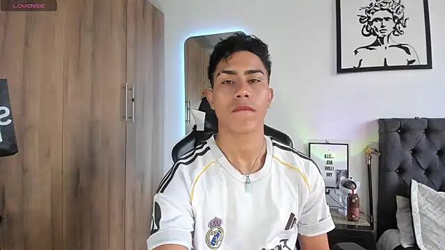 AlanNaughty online show from 02/07/26, 09:51