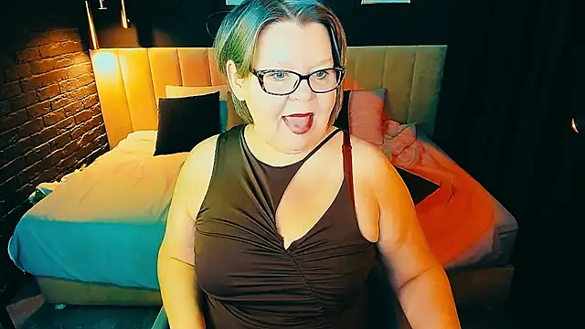 Shannonshine online show from 02/14/26, 05:59