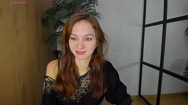 Snapshot of MirandaGlow chatting on 01/23/25, 05:45 MirandaGlow online show from 01/23/25, 05:45