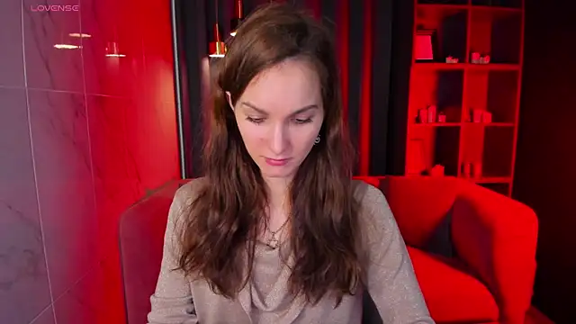 Snapshot of MirandaGlow chatting on 03/21/25, 05:43 MirandaGlow online show from 03/21/25, 05:43