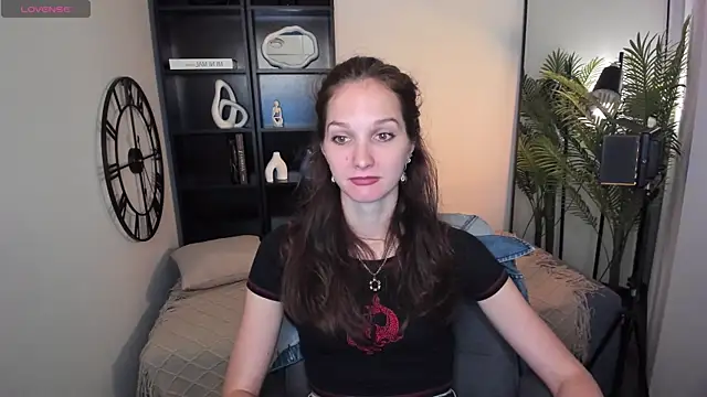MirandaGlow online show from 06/20/26, 05:32