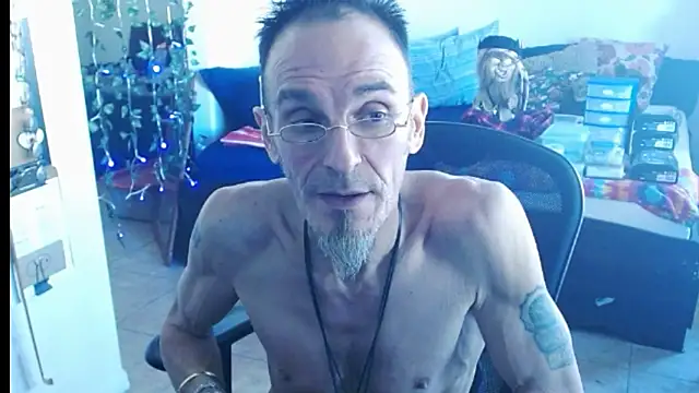 Snapshot of mycock2474u chatting on 02/26/25, 06:11 mycock2474u online show from 02/26/25, 06:11