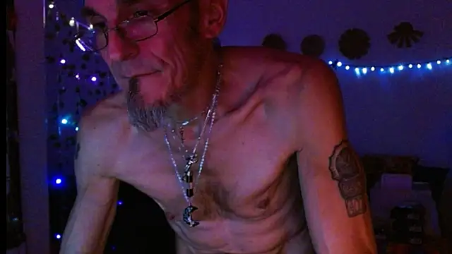 Snapshot of mycock2474u chatting on 03/03/25, 10:49 mycock2474u online show from 03/03/25, 10:49