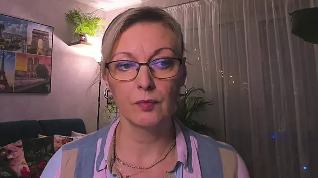 vanessa chat online show from 01/21/25, 05:51