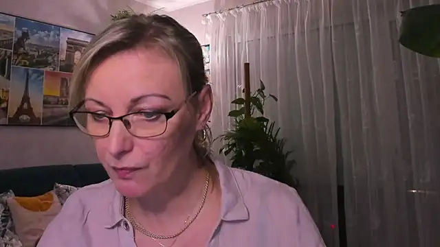 vanessa chat online show from 02/05/25, 05:53