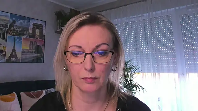 vanessa chat online show from 02/10/25, 02:26