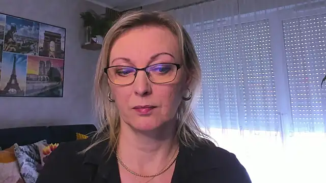 vanessa chat online show from 02/16/25, 02:21