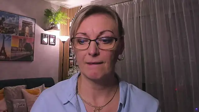 vanessa chat online show from 02/23/25, 08:22