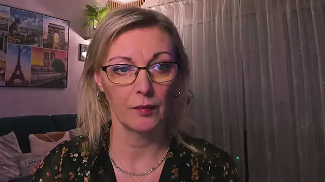 vanessa chat online show from 03/05/25, 05:50