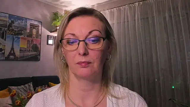 vanessa chat online show from 03/17/25, 05:49