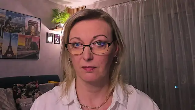 vanessa chat online show from 03/20/25, 05:47