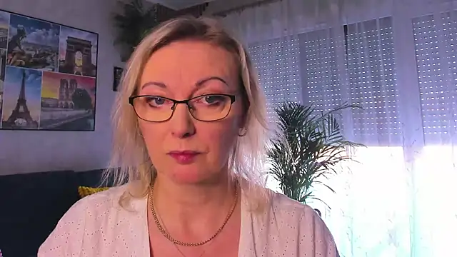 Snapshot of vanessa_chat chatting on 03/05/26, 02:13 vanessa chat online show from 03/05/26, 02:13