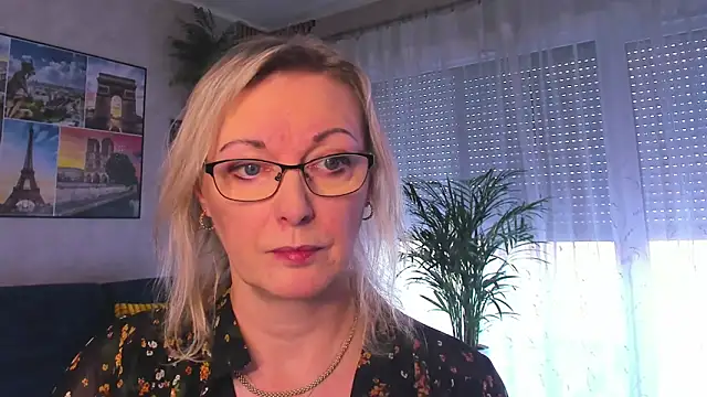 Snapshot of vanessa_chat chatting on 03/12/26, 02:23 vanessa chat online show from 03/12/26, 02:23