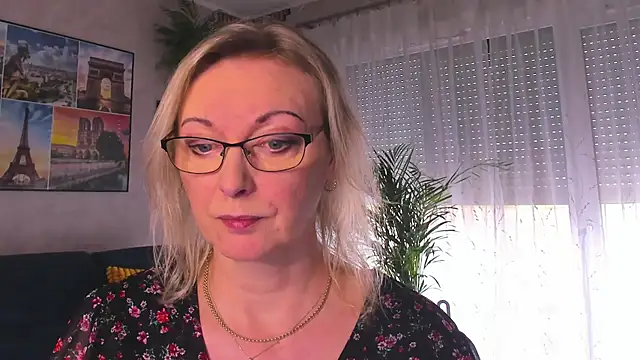 Snapshot of vanessa_chat chatting on 03/16/26, 02:10 vanessa chat online show from 03/16/26, 02:10