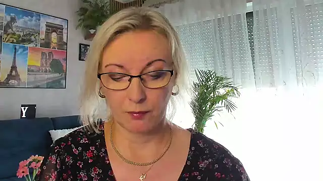 vanessa chat online show from 05/20/26, 01:17