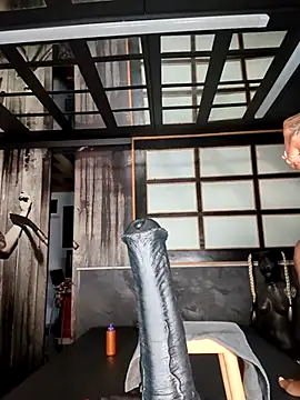 DarkDea online show from 12/18/25, 03:18