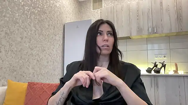 HotyWinter online show from 02/02/26, 08:57