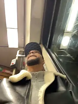 Lionayowe online show from 03/29/26, 06:52