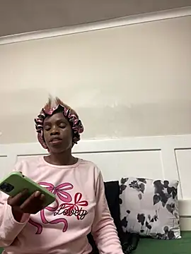 LuciousLips96 online show from 06/17/26, 12:24