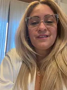 x elena x online show from 02/10/25, 11:46