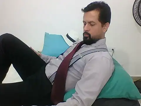 TRIISTAN KING10 online show from 12/03/24, 08:06