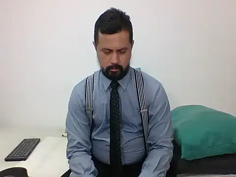 TRIISTAN KING10 online show from 01/15/25, 07:01