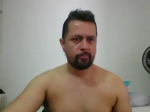 Snapshot of TRIISTAN_KING10 chatting on 02/10/26, 02:54 TRIISTAN KING10 online show from 02/10/26, 02:54