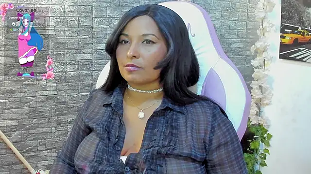 paola ih online show from 03/19/26, 08:13