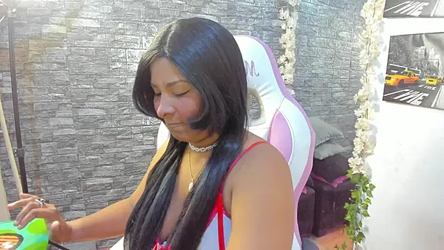 Snapshot of paola_ih chatting on 05/08/26, 08:14 paola ih online show from 05/08/26, 08:14