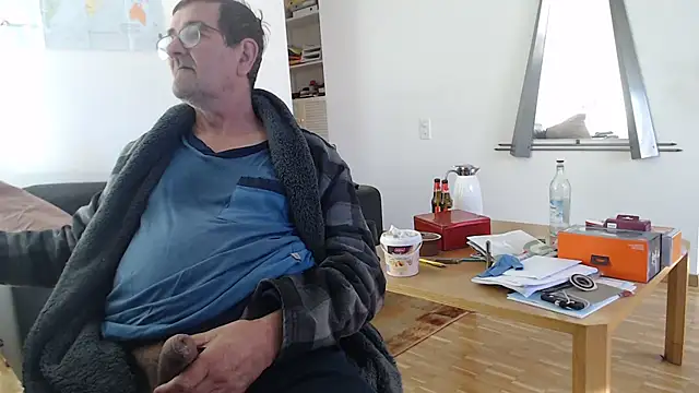 Snapshot of silvio-aus-luzern-CH chatting on 03/17/26, 08:28 silvio-aus-luzern-CH online show from 03/17/26, 08:28
