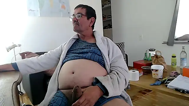 Snapshot of silvio-aus-luzern-CH chatting on 04/27/26, 07:28 silvio-aus-luzern-CH online show from 04/27/26, 07:28