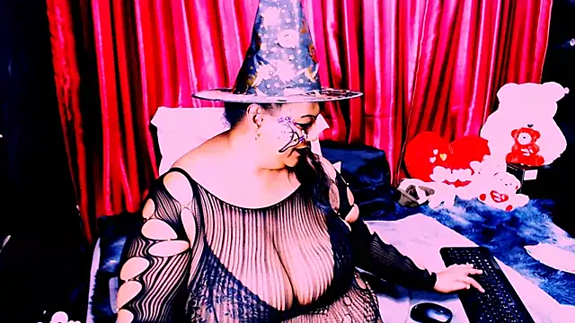 Snapshot of indian_ruby chatting on 10/31/25, 10:27 indian ruby online show from 10/31/25, 10:27