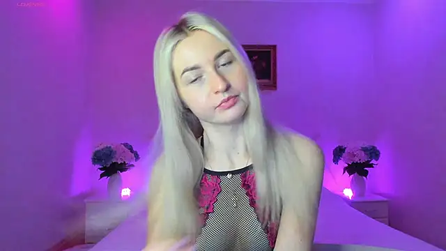 AnnaCarrera online show from 01/15/25, 09:09