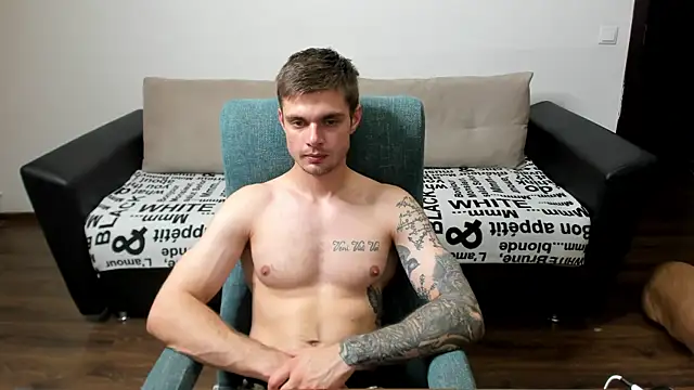 maks wolfis online show from 12/13/24, 08:47