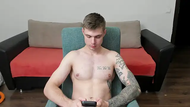 maks wolfis online show from 02/06/25, 06:35