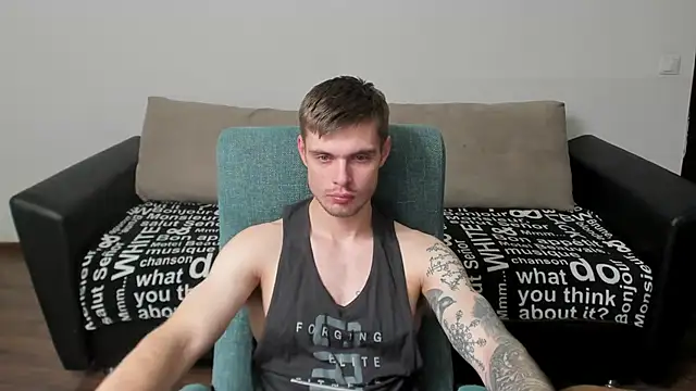 maks wolfis online show from 02/24/25, 08:03