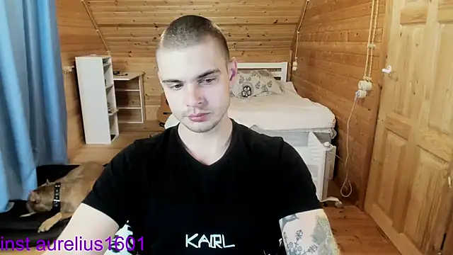 maks wolfis online show from 10/20/25, 08:09