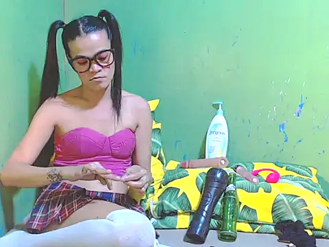 Paula Jordan online show from 11/16/25, 04:56