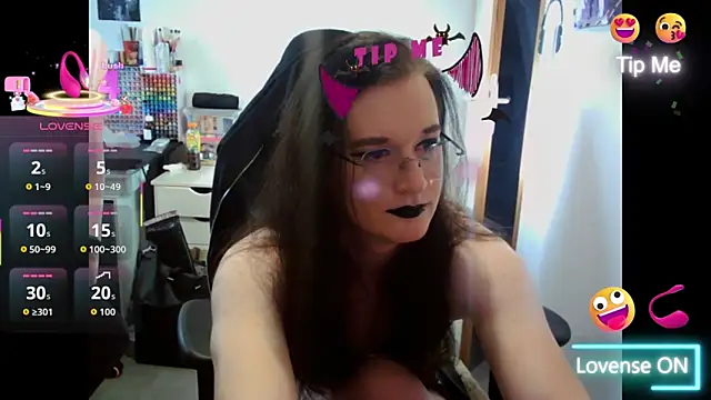 HotysimeHot1 online show from 11/24/25, 10:04