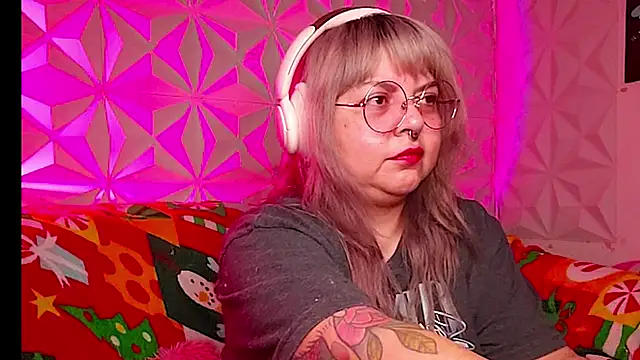 Satyn doll online show from 12/23/25, 02:09