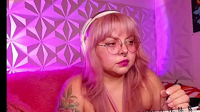 Satyn doll online show from 01/18/26, 09:51