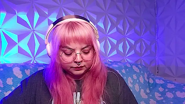 Satyn doll online show from 04/10/26, 11:09