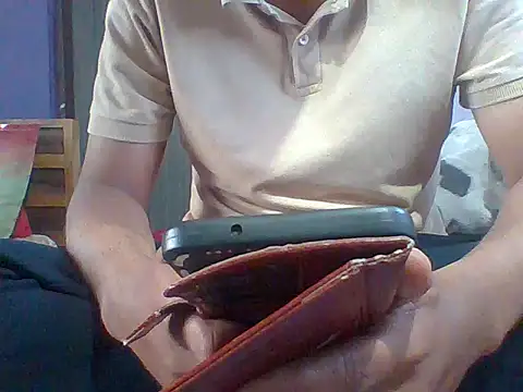 Snapshot of indianguy21 chatting on 02/02/26, 12:37 indianguy21 online show from 02/02/26, 12:37