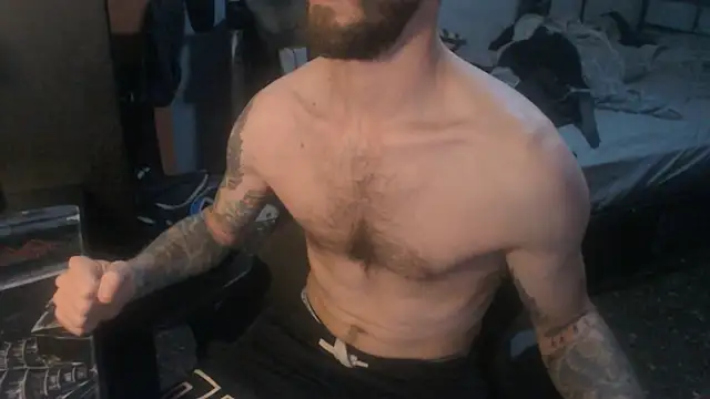 Snapshot of SexxxyLouis chatting on 05/09/26, 08:19 SexxxyLouis online show from 05/09/26, 08:19