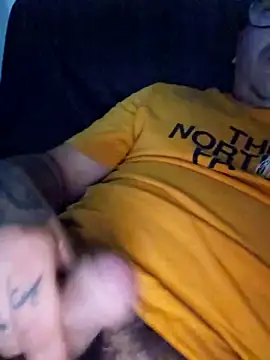 Snapshot of Alex3009 chatting on 11/05/25, 02:22 Alex3009 online show from 11/05/25, 02:22