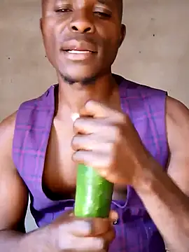 Snapshot of samagira chatting on 09/23/25, 01:14 samagira online show from 09/23/25, 01:14