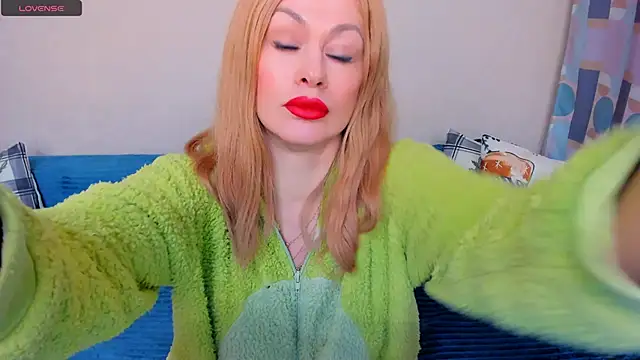 EllenMoore online show from 01/17/26, 03:11