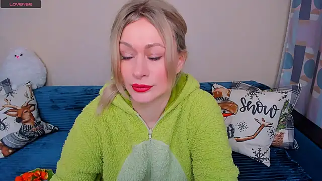 EllenMoore online show from 03/05/26, 03:02