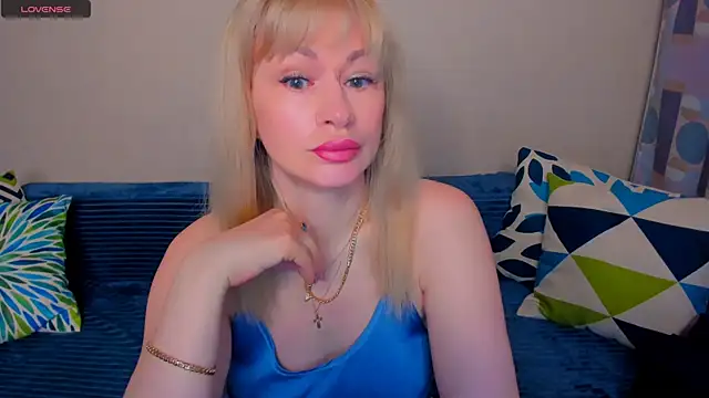 EllenMoore online show from 05/23/26, 03:12