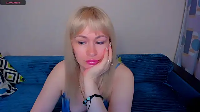 EllenMoore online show from 07/05/26, 04:30